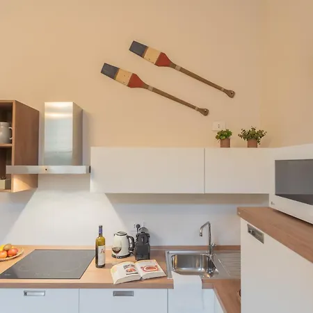 Cinque Giornate 70 By Rent *