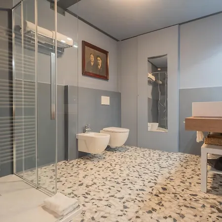 Cinque Giornate 70 By Rent Côme