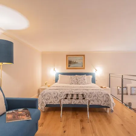 Cinque Giornate 70 By Rent