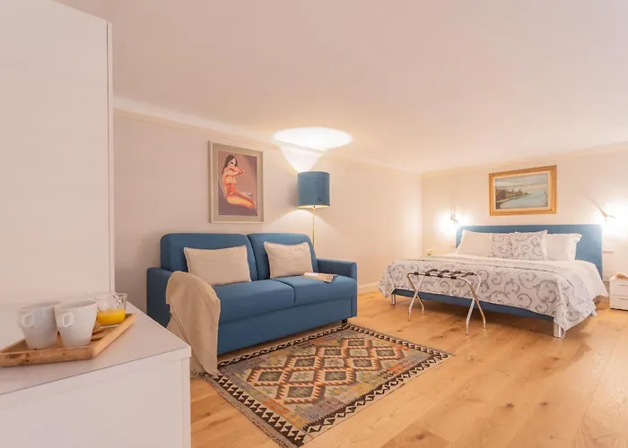 Cinque Giornate 70 By Rent *