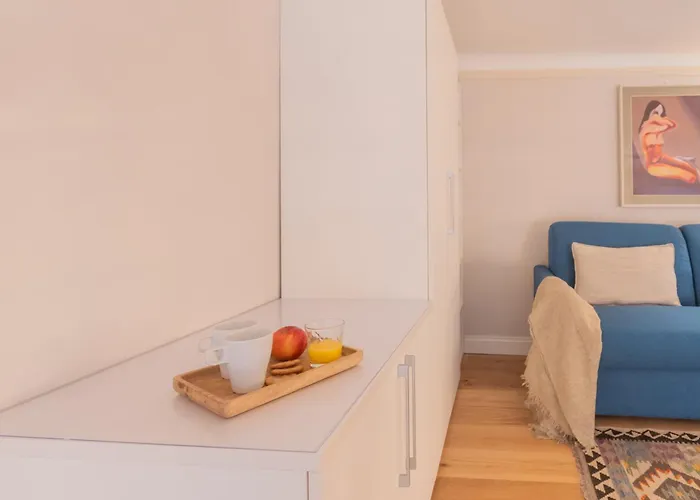 Cinque Giornate 70 By Rent * Como