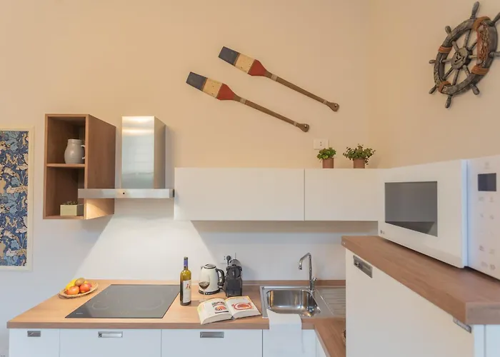 Cinque Giornate 70 By Rent *