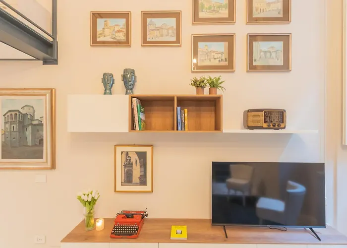 Cinque Giornate 70 By Rent *