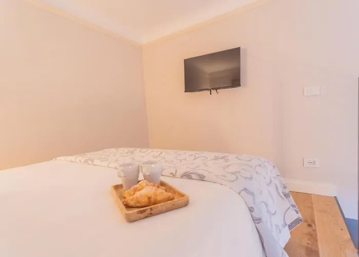 Apartament Cinque Giornate 70 By Rent