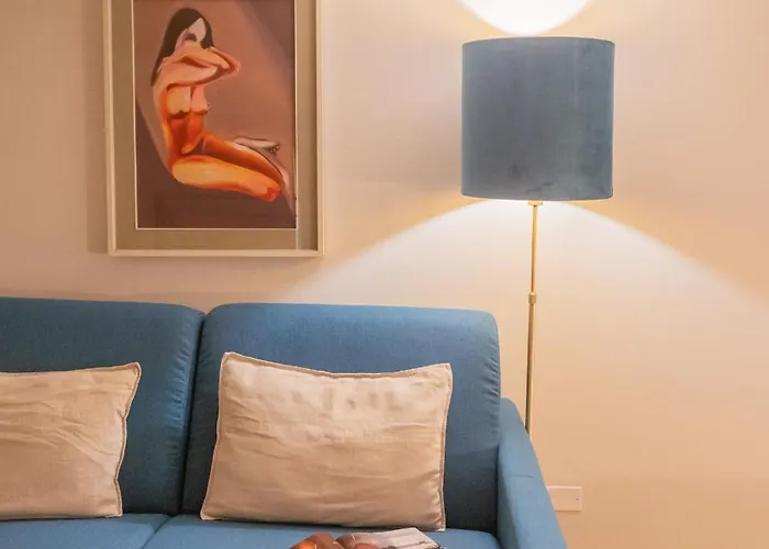 Cinque Giornate 70 By Rent * Como