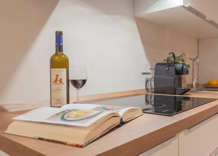 Cinque Giornate 70 By Rent * Como