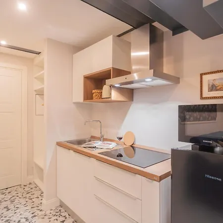 Apartament Cinque Giornate 70 By Rent *