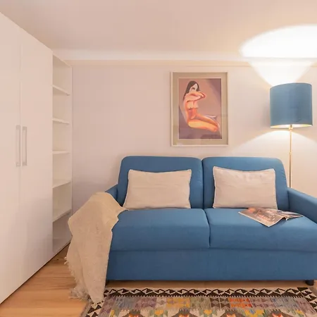 Cinque Giornate 70 By Rent דירה קומו