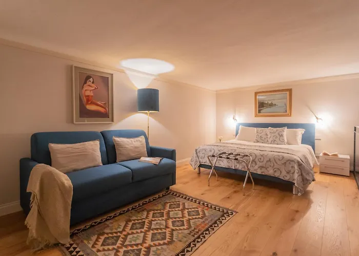 Cinque Giornate 70 By Rent קומו